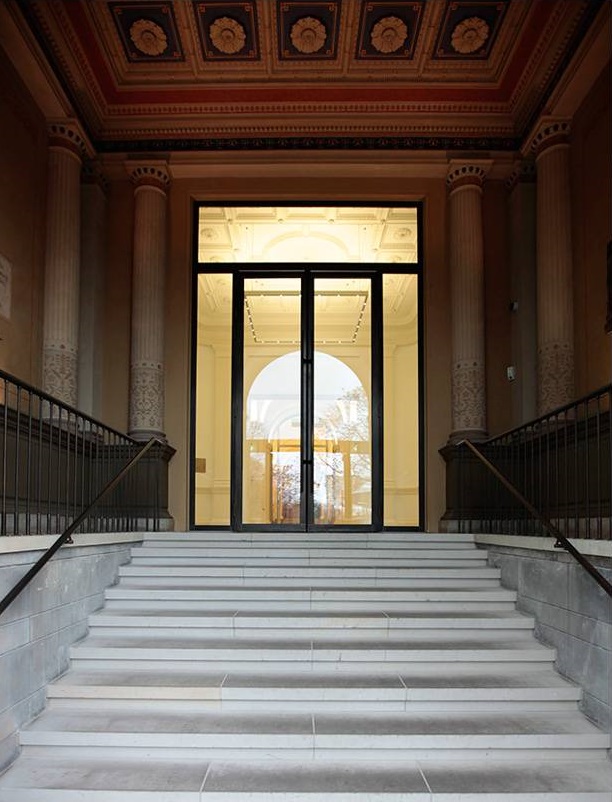 serramenti-ottone-brunito-museum-fur-kunst-und-gewerbe-architekturburo-mrj-3_project_big
